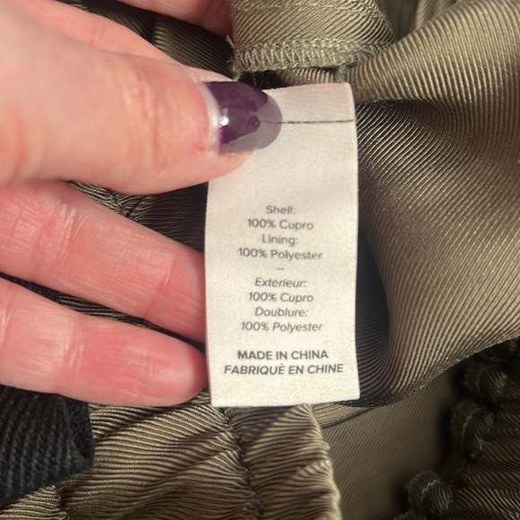 Brand new without tags silk like flare pants - Picture 5 of 5